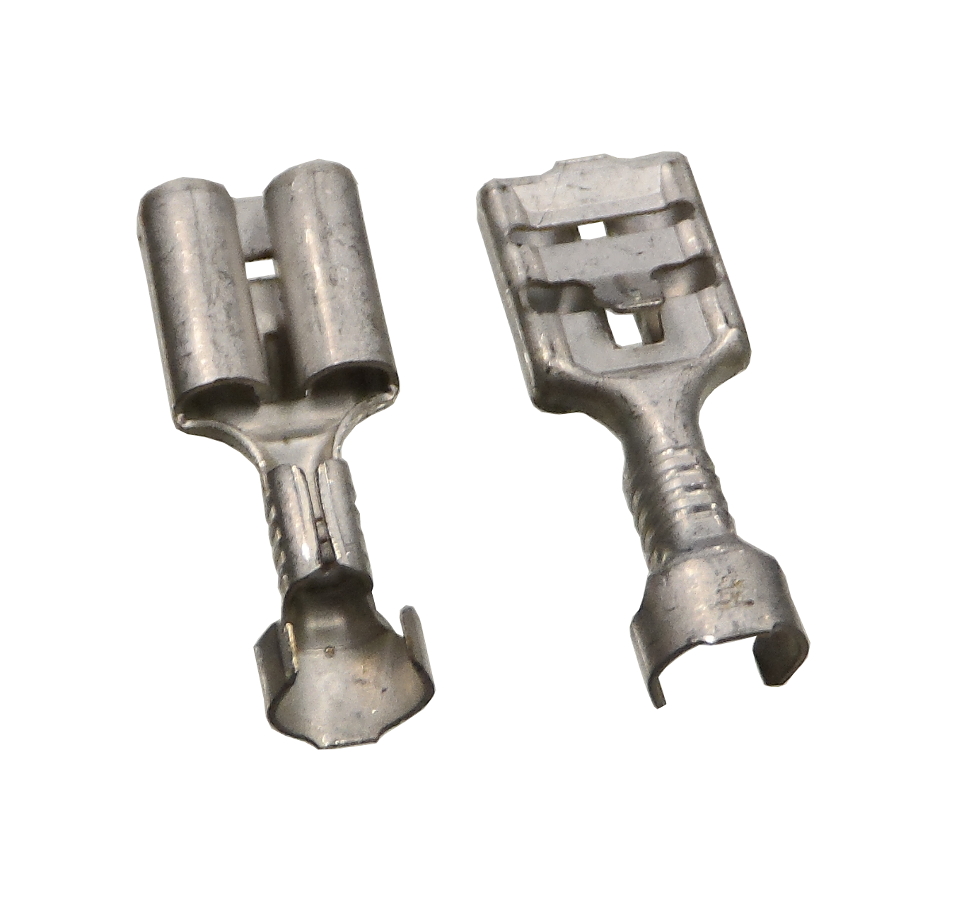 JOHTOLIITIN NAARAS. 6,3 MM SUOJAAMATON